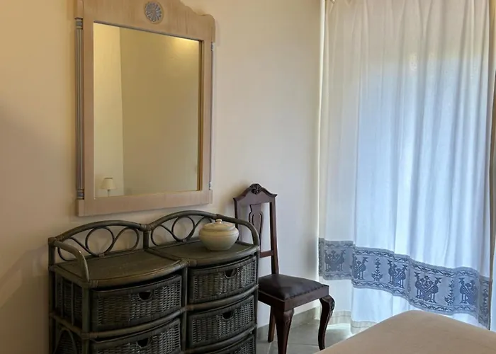 Naty 's House,villetta Al Mare Вилла Ла-Маддалена